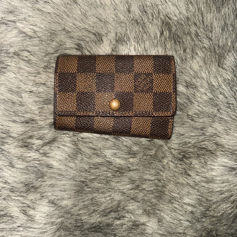 Louis Vuitton Damia Brown Keyholder